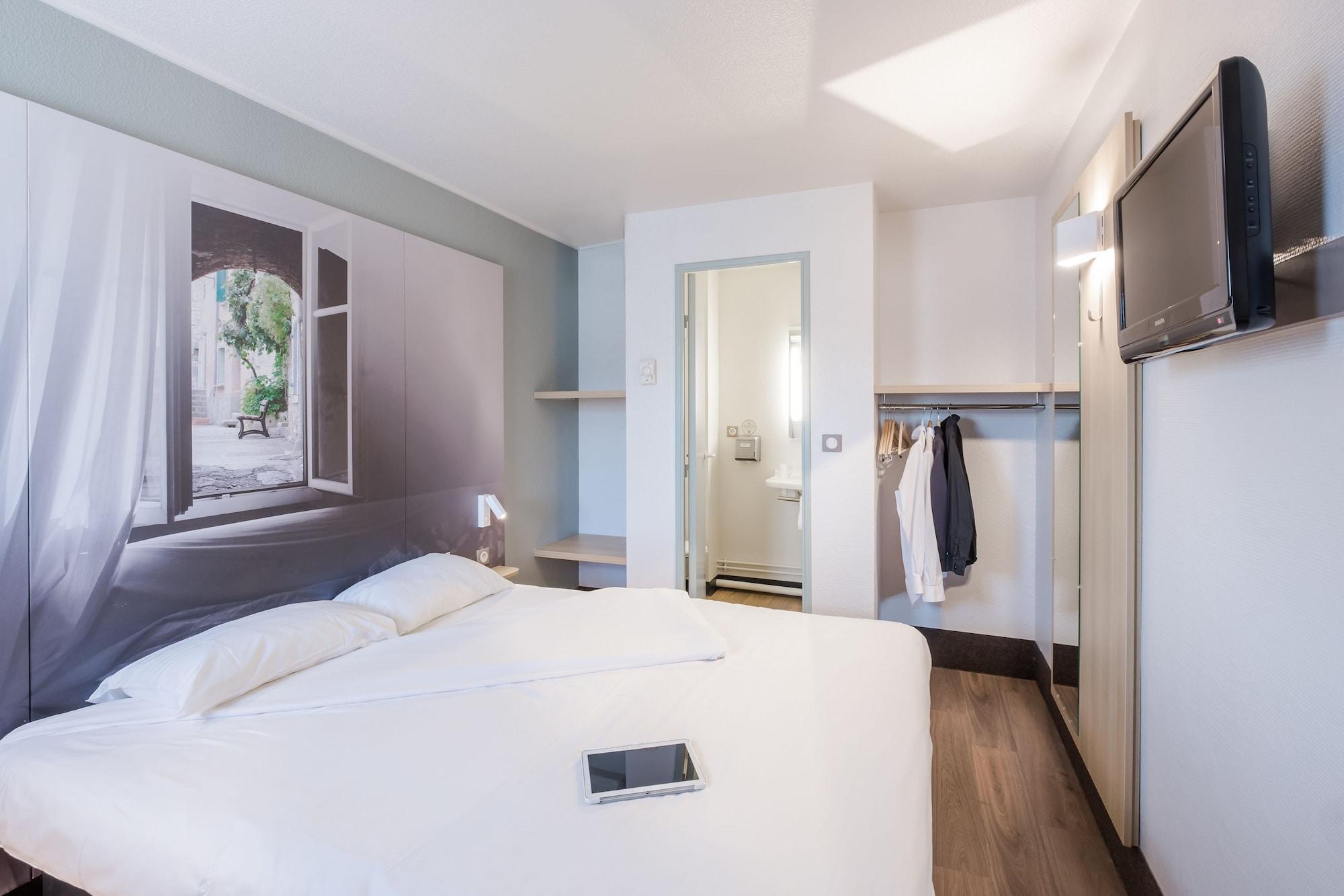B&B Hotel Villeneuve Loubet Plage Экстерьер фото
