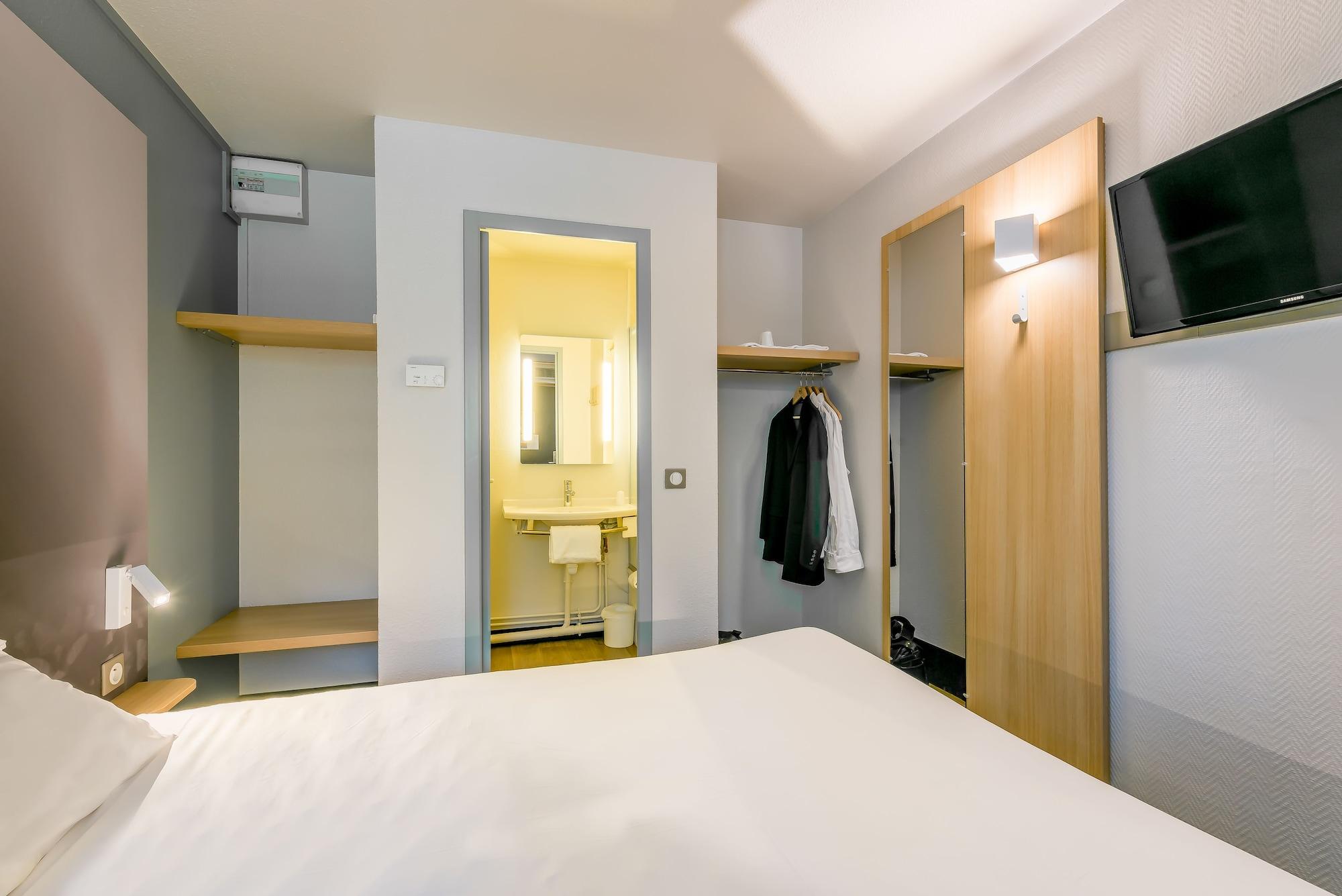 B&B Hotel Villeneuve Loubet Plage Экстерьер фото
