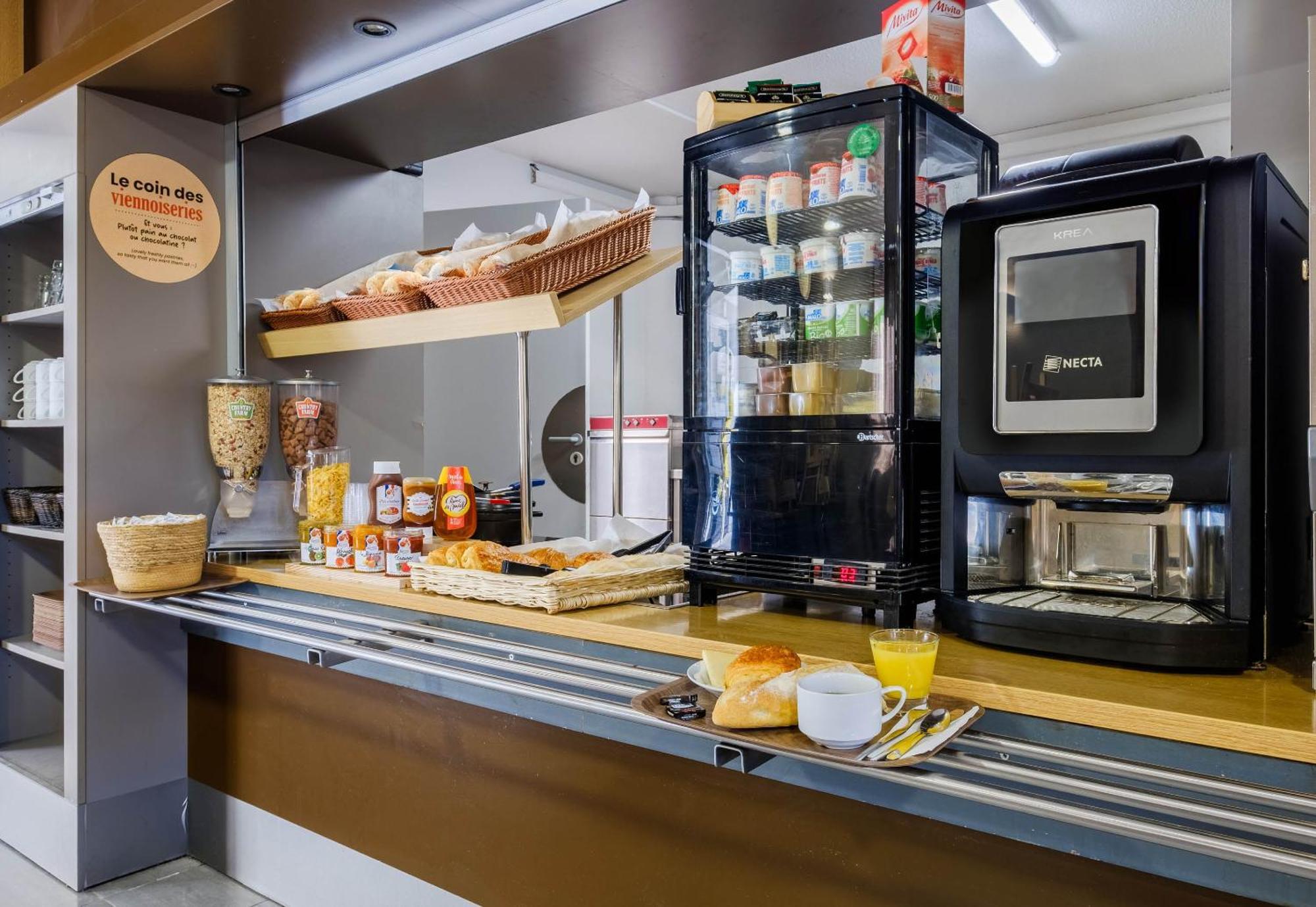 B&B Hotel Villeneuve Loubet Plage Экстерьер фото