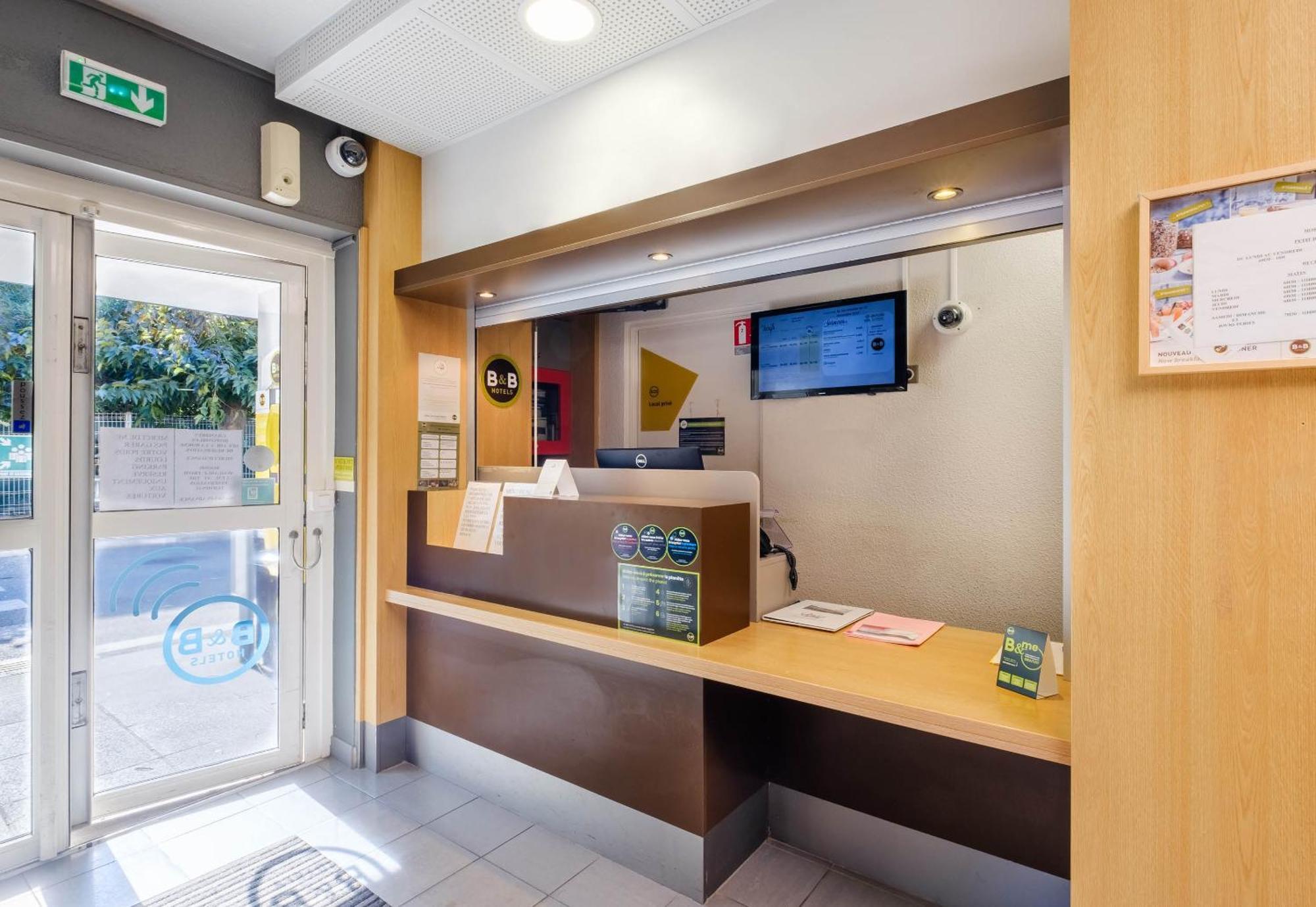 B&B Hotel Villeneuve Loubet Plage Экстерьер фото