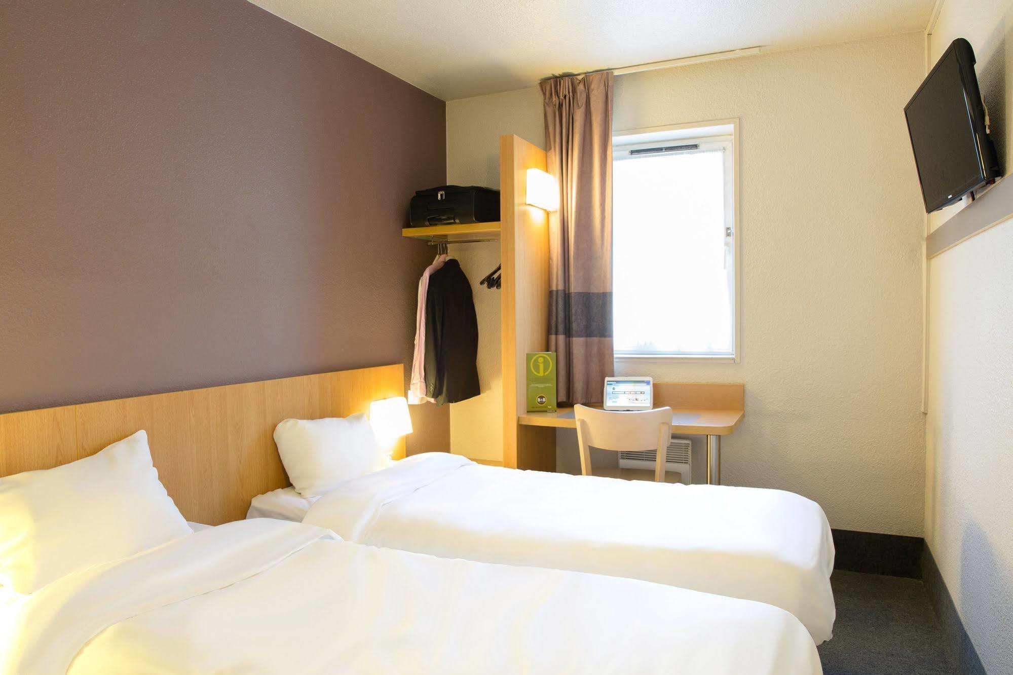 B&B Hotel Villeneuve Loubet Plage Экстерьер фото