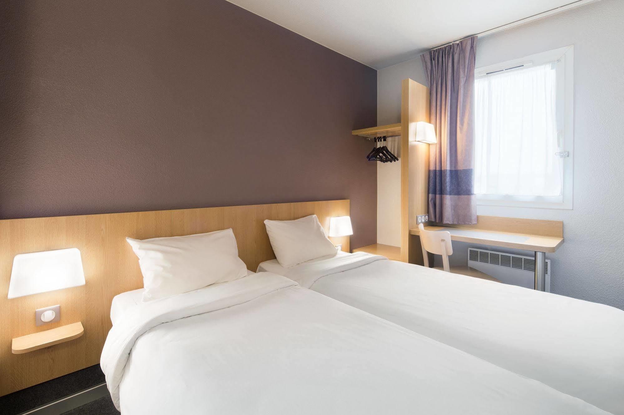B&B Hotel Villeneuve Loubet Plage Экстерьер фото