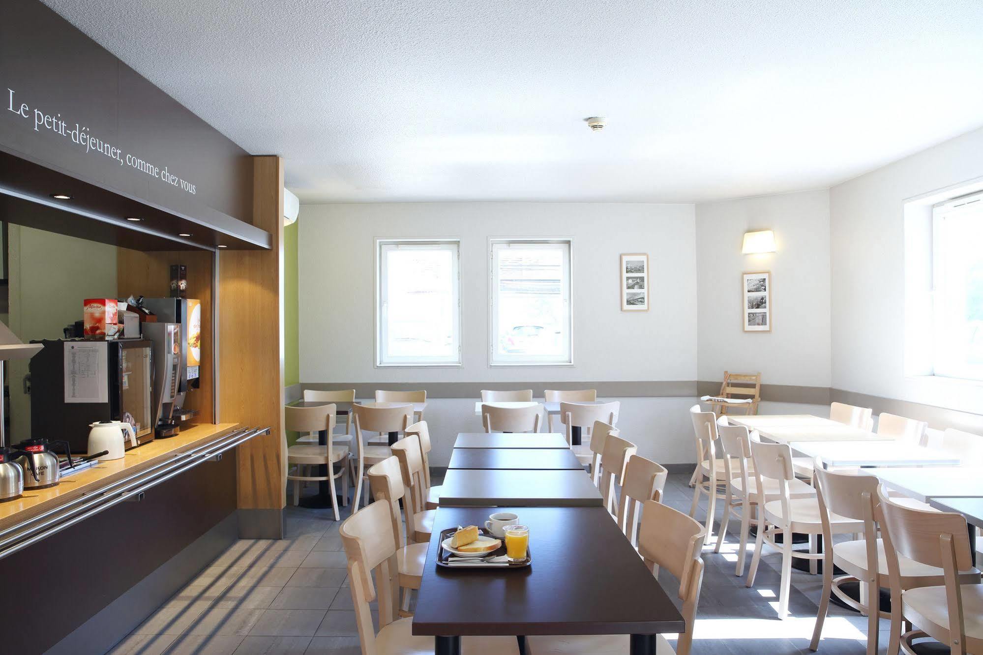 B&B Hotel Villeneuve Loubet Plage Экстерьер фото