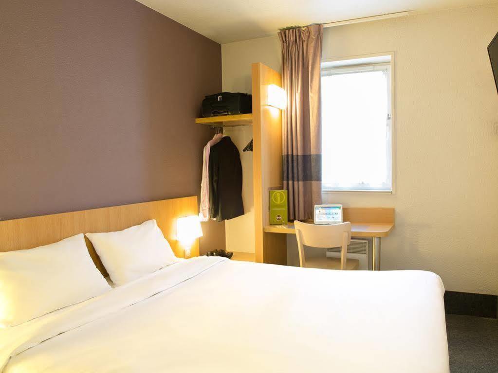 B&B Hotel Villeneuve Loubet Plage Экстерьер фото